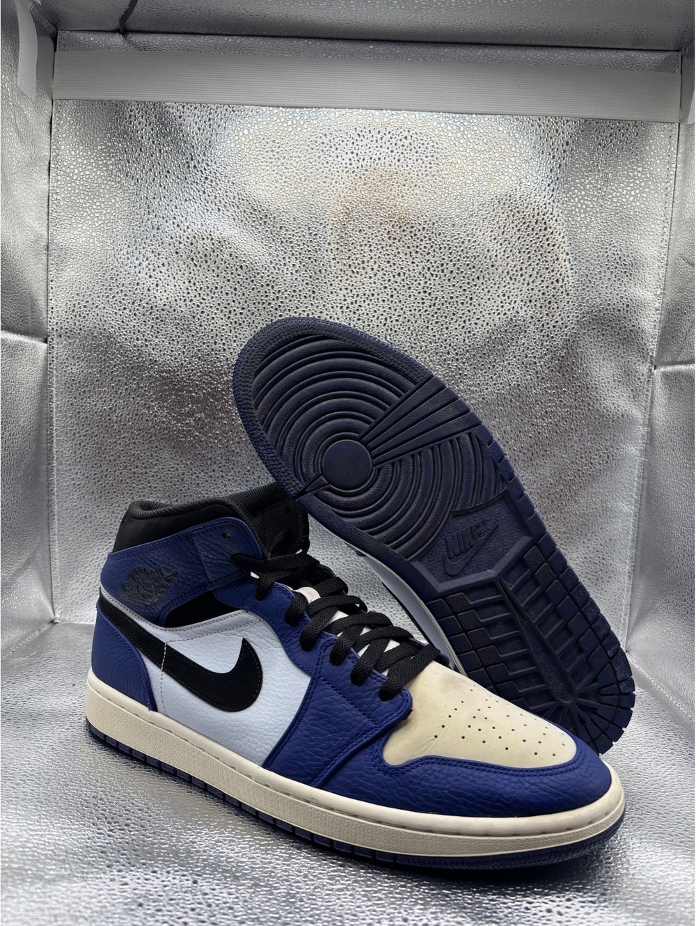 Air Jordan 1 mid deep royal blue black